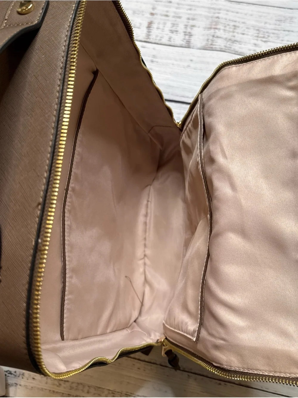 NWOT CALPAK Kaya 15” Laptop Backpack Mocha